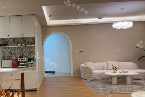 重庆米兰柏羽时光整形环境示意图