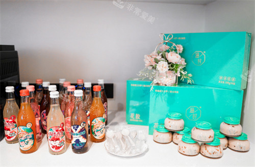 广州华美医疗美容医院小吃区