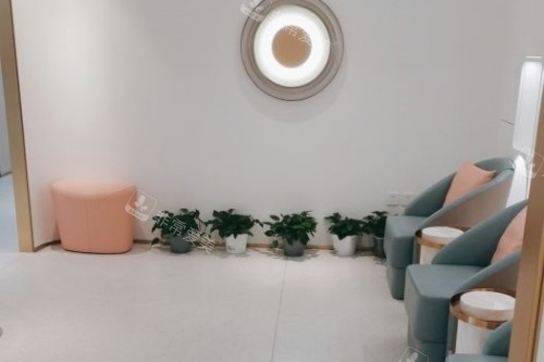 哈尔滨超龙整形候诊区