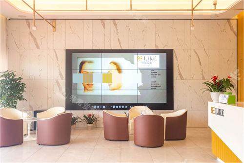 上海悦莱前台展示屏休息区