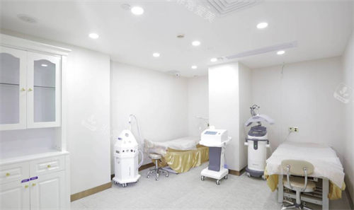 广州曙光医学美容医院皮肤治疗室