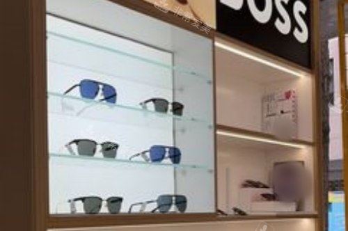 宁波海曙太学眼科医院配镜区