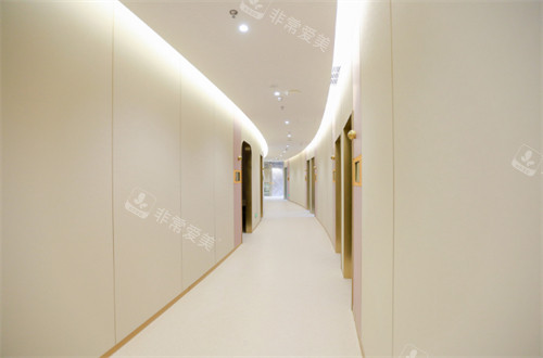 深圳富华医疗美容医院过道