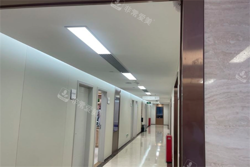 广州曙光医学美容医院走廊环境