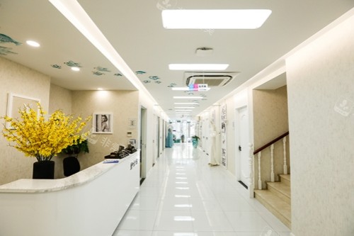 北京上美医疗美容医院走廊