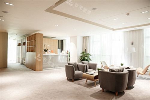 昆明艺星医疗美容医院休息大厅