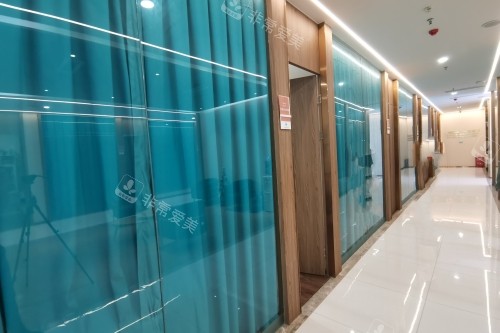 成都恒博天姿整形走廊