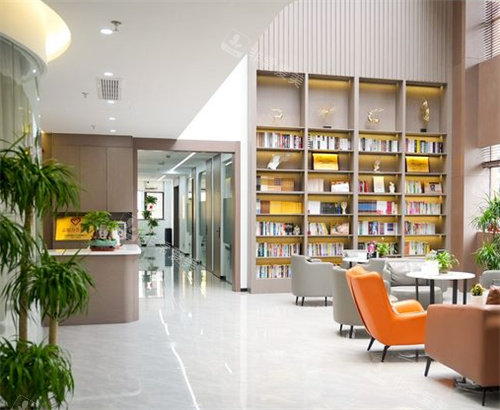 宁波北仑禾睦口腔医院大厅