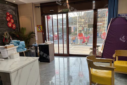 宁波健雅口腔入口环境实拍图