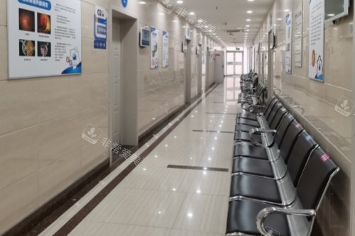 烟台康爱眼科等待区