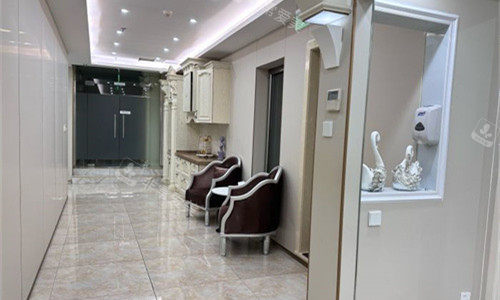 北京英煌医疗美容走廊休息区