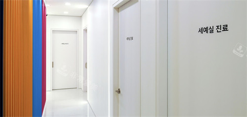 韩国pangpang皮肤科走廊环境一览图