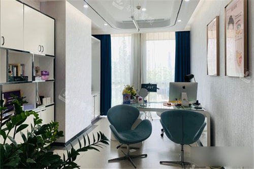 上海美诗沁医疗美容院长办公室