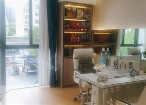 上海碧莲盛植发医院面诊间