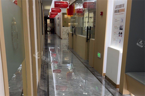 临沂冠军口腔诊室过道