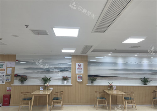 南京妇儿堂医院等候区