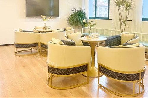 金华众悦口腔候诊区