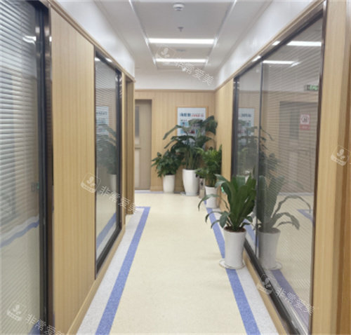 南京妇儿堂医院走廊