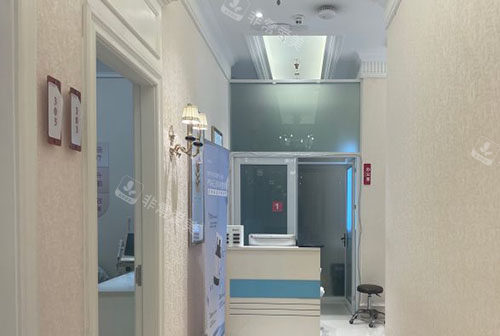 佛山华美整形走廊环境图