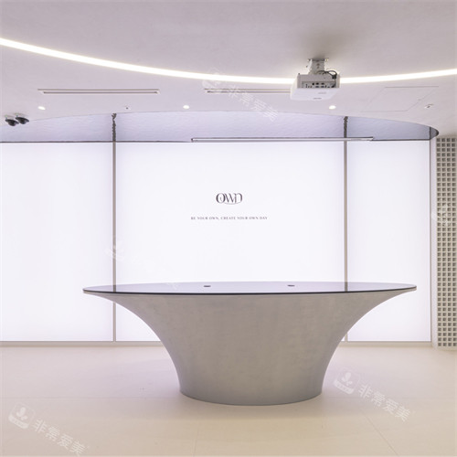 韩国own医院三成店前台环境图示