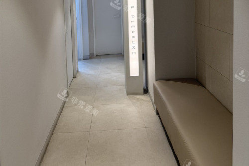 韩国清潭美乐皮肤科走廊候诊