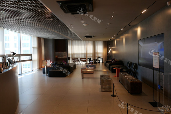 韩国釜山格莱斯皮肤科等候区环境