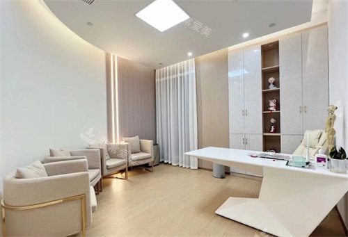 郑州蔚莱医美面诊室