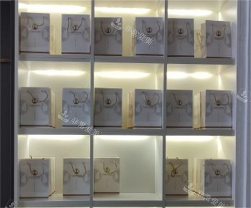 呼和浩特华美整形礼物区环境图