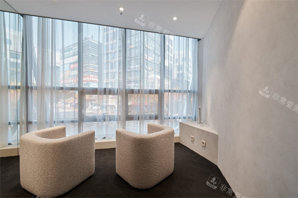 韩国仁川士罗匹皮肤科等待区 韩国仁川士罗匹皮肤科等待区