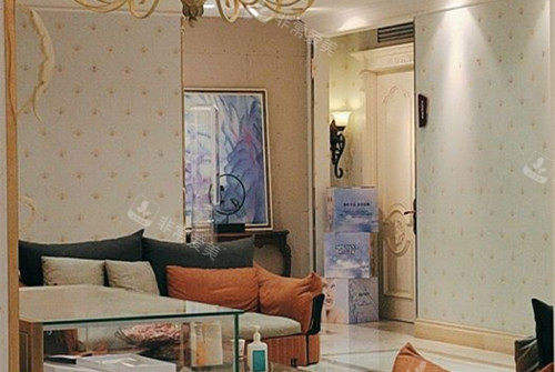 沈阳百嘉丽医疗美容医院内部休息等待区环境