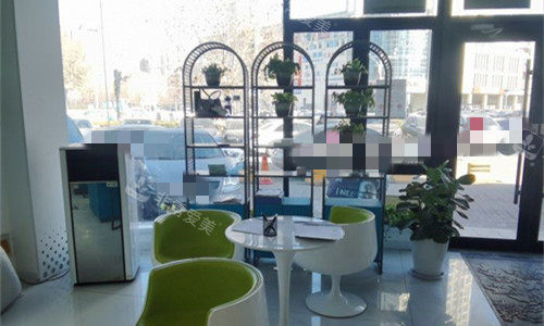 天津首爱眼科前厅休息区