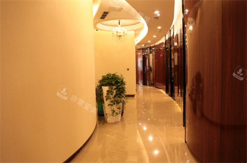 四川嬌點醫(yī)學(xué)美容走廊環(huán)境一覽圖