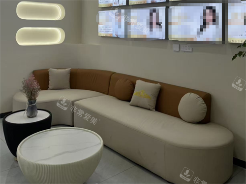 呼和浩特青城麗格整形等候區(qū)