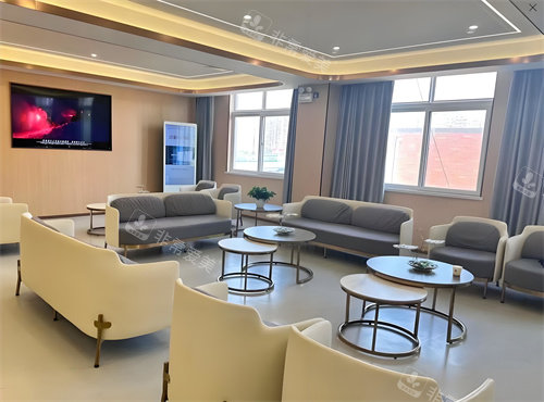 上海江城皮肤医院等待区域