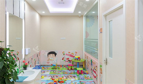 太仓摩尔口腔儿童区