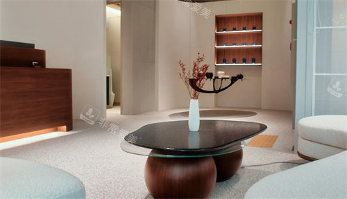 韩国清潭sartine皮肤科官网介绍，擅长项目+医师团队+收费价格获取，机构实力一目了然