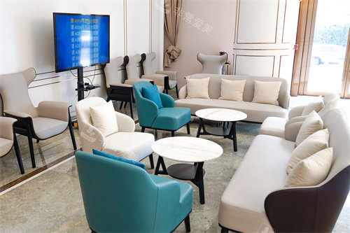 天津美莱口腔大厅候诊区