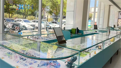 西宁爱尔眼科医院配镜区图