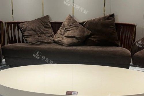 长沙亚韩医学美容医院等待区