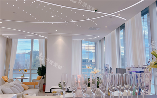 深圳卓越亿美医疗等候区