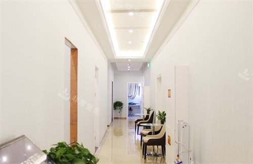 杭州健丽医美二楼走廊 杭州健丽医美二楼走廊