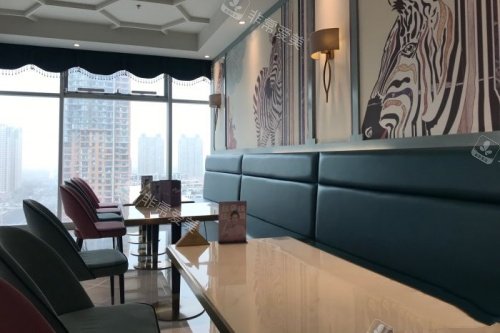 沈阳理颜医疗美容医院候诊区域