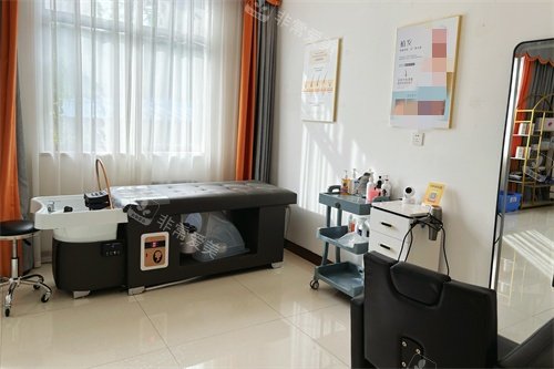 昆明源生植发洗头区