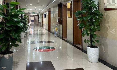 重庆骑士医院走廊图展示