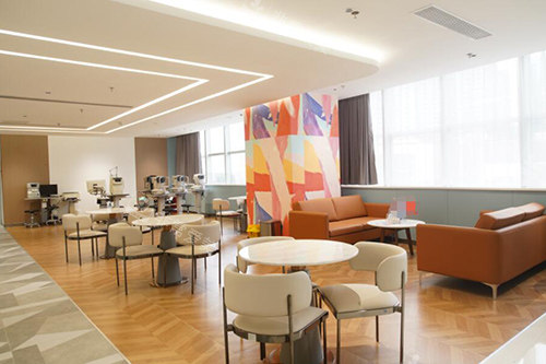 深圳博爱曙光眼科大厅环境