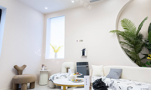 广州医小森整形的休息室环境