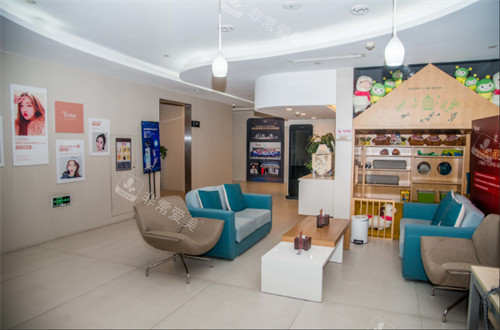 成都艺星医疗美容等待区