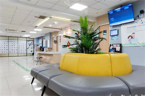 济南爱尔眼科环境图