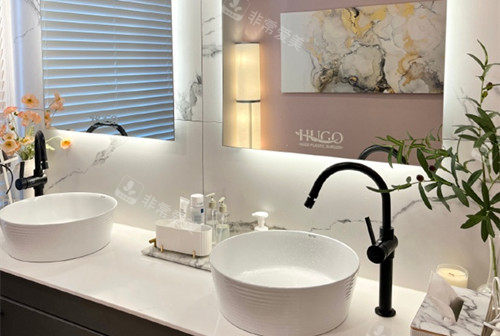 韩国HUGO皮肤科洗漱台环境 韩国HUGO皮肤科洗漱台环境