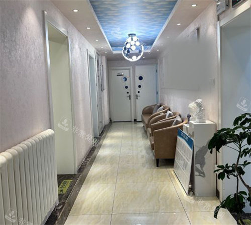北京紫洁俪方医疗美容的走廊